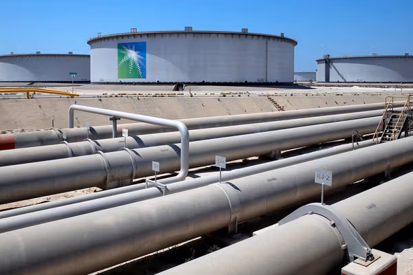 خط لوله نفت عربستان سعودی هدف حمله قرار گرفت