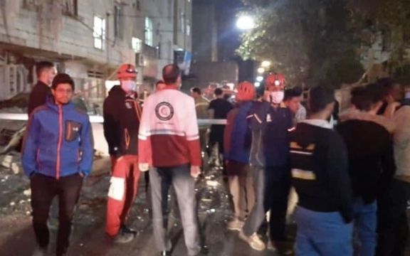 هلال احمر البرز: انفجار در یکی از منازل چهارصد دستگاه کرج، دستکم ۸ مصدوم برجای گذاشت