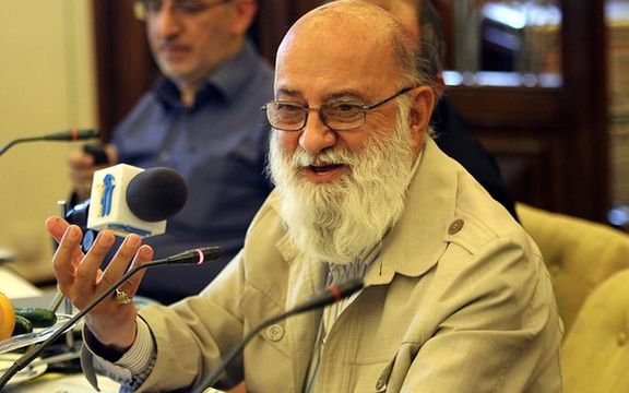 رییس شورای شهر تهران در حمایت از برخورد با سگها: مدفوع آنها بهداشتی نیست