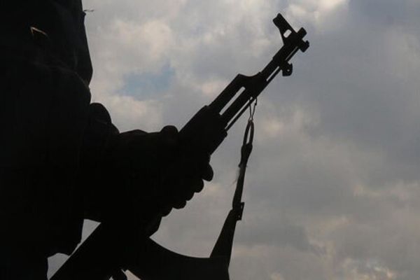 جندي في محافظة ألبرز الإيرانية يقتل شخصين قبل مقتله على يد قوات الأمن