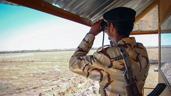 An Iranian border guard
