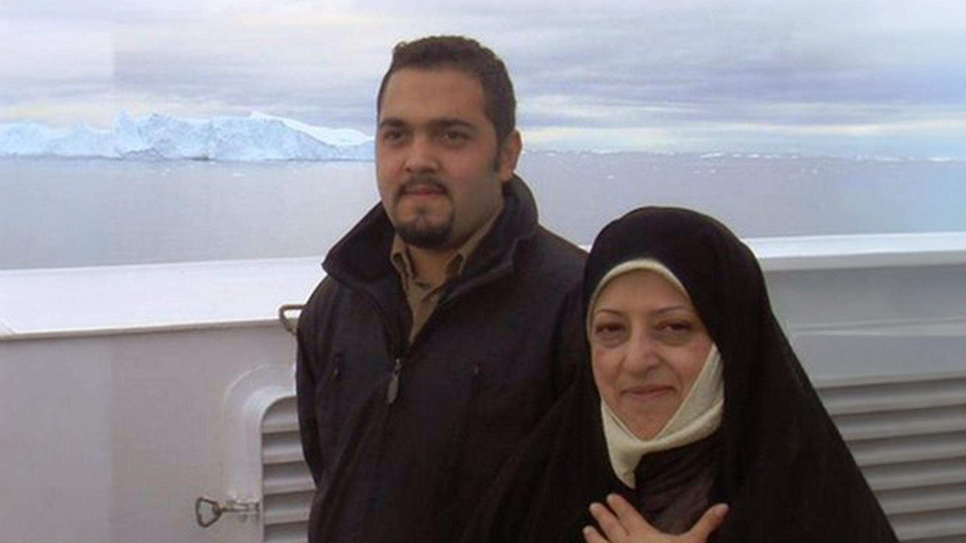 آمریکا پسر معصومه ابتکار و خانواده او را بازداشت کرد