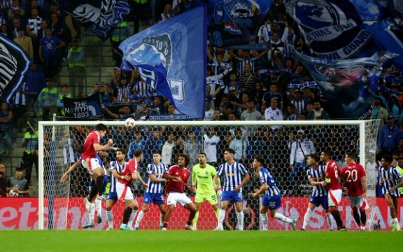 پورتو ۳-۳ منچستریونایتد؛ فرار شاگردان تنهاخ از شکست در لیگ اروپا