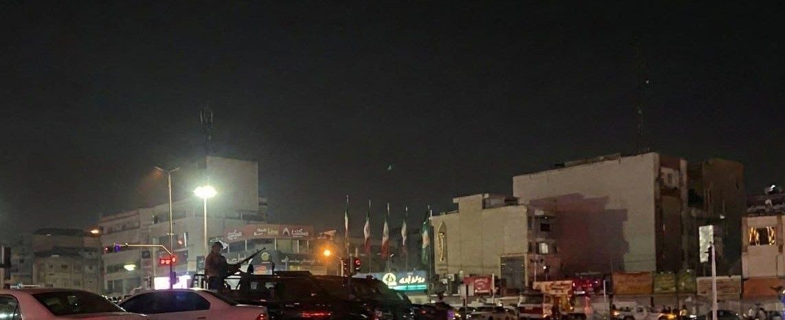 حضور نظامی نیروهای حکومتی در شهرهای مختلف ایران ادامه دارد