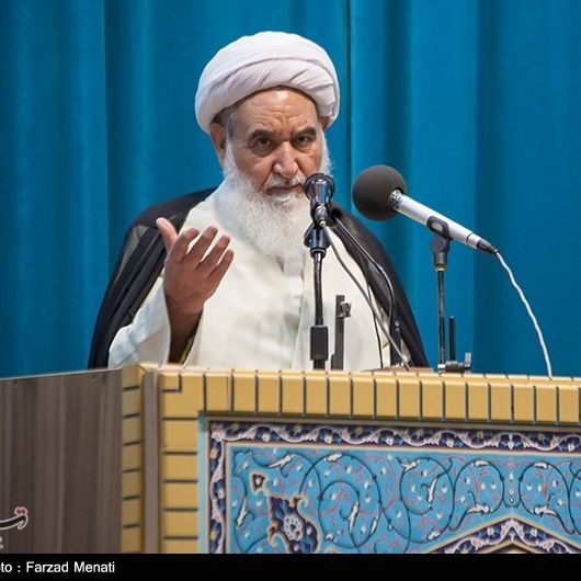 نماینده خامنهای در کرمانشاه: تکلیف مردم است در مصرف آب و برق قناعت کنند