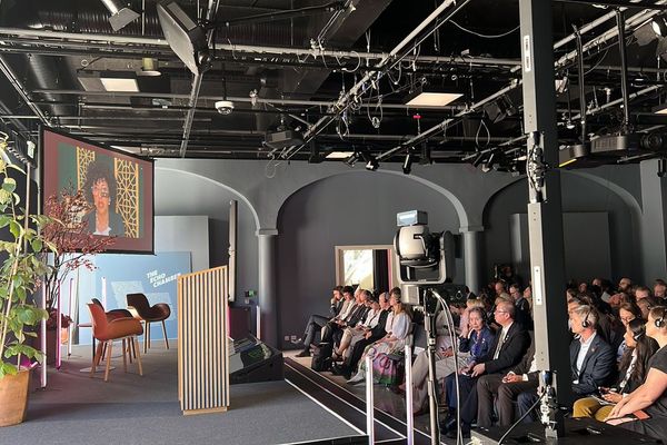 نرجس محمدي: الشعب الإيراني ضحية لسياسات النظام.. والبرنامج النووي لم يجلب سوى البؤس