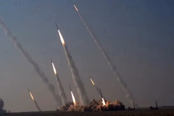 رسانههای اسرائیلی: سوریه با رهگیری موشکها و پهپادهای ایرانی در آسمانش مخالفتی ندارد