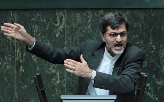 کوچکزاده، نماینده تهران: مسائل اصلی کشور اقتصادی است نه حاشیههایی مثل حجاب و فیلترینگ