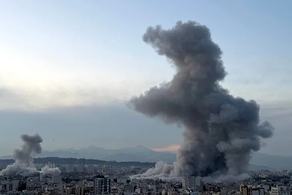 مناطق مختلف تهران و کرج صبح چهارشنبه شاهد انفجارهای مهیب بود