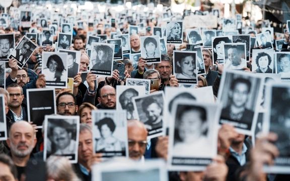 دستور محاکمه غیابی ولایتی، فلاحیان و محسن رضایی بهدلیل دست داشتن در بمبگذاری آمیا