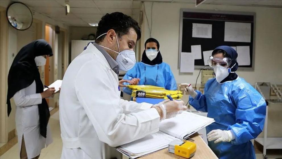 Iranian medical professionals at work 