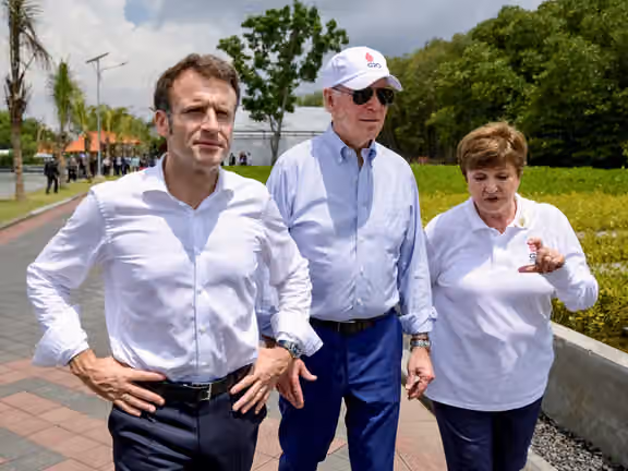 President Emmanuel Macron with US President Joe Biden on the sidelines of the G20 meeting in Bali, on Nov. 16, 2022