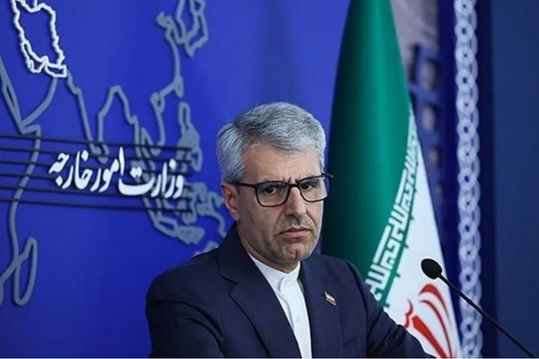 طهران ترفض بيان الترويكا الأوروبية وتؤكد: نشاطنا النووي يخضع لإشراف دولي