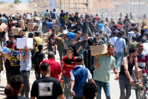 بنیاد کمکهای بشردوستانه غزه: تهدیدهای حماس دلیل تعطیلی مراکز توزیع کمکها بود