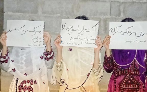 دادگاه انقلاب زاهدان دو دختر بلوچ را مجموعا به ۹ ماه زندان و ۱۴۸ ضربه شلاق محکوم کرد