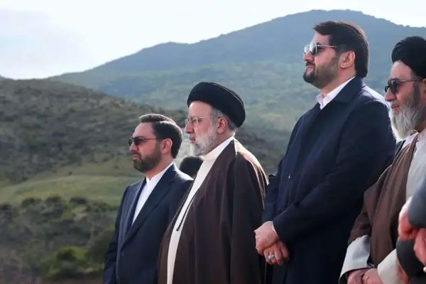 لدوره في انتهاك حقوق الإنسان.. 600 ناشط يطالبون الأمم المتحدة بإلغاء تأبين الرئيس الإيراني