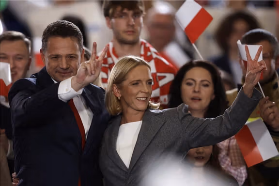 انتخابات ریاست جمهوری لهستان در دور دوم؛ نامزد حامی اتحادیه اروپا با اختلاف کمی پیشتاز شد