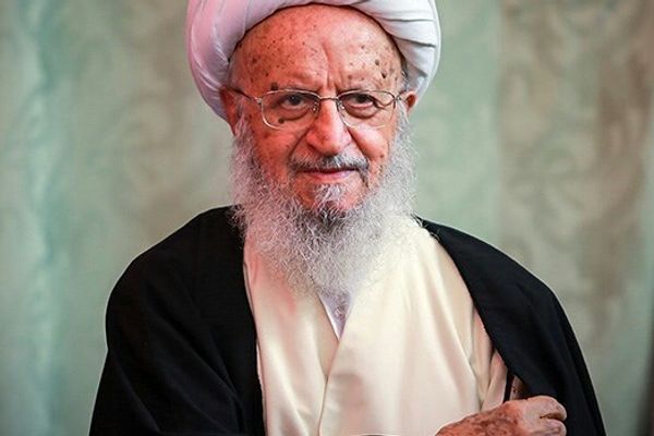مکارم شیرازی،مرجع تقلید شیعه: قم با هیچیک از شهرهای ایران قابل مقایسه نیست