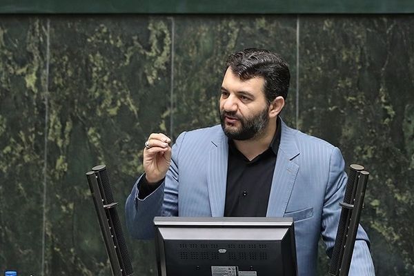 Iran's Labor Minister Resigns Amid Worsening Economy, Social Crisis