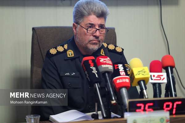 نیروی انتظامی: پلیس به صورت نامحسوس بر کافهها و کنسرتها نظارت میکند
