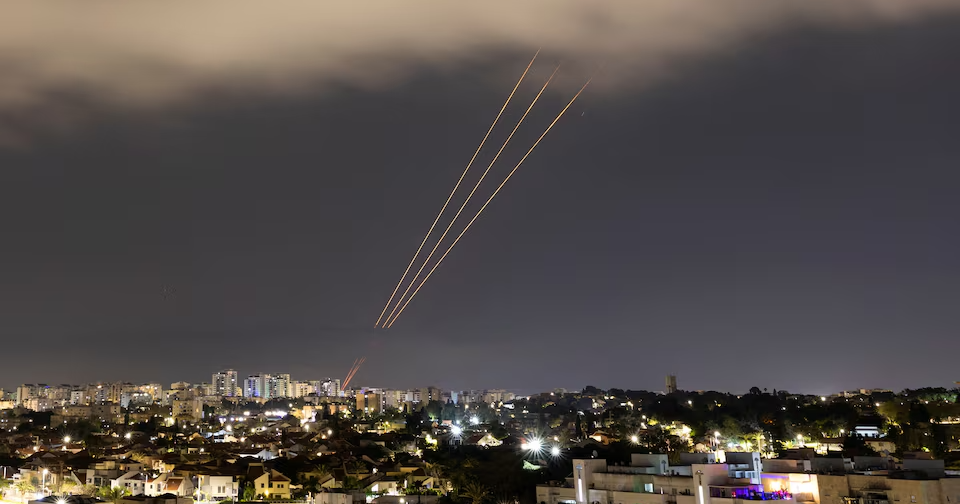 Israeli officials see no sign of imminent Iran strike, media report