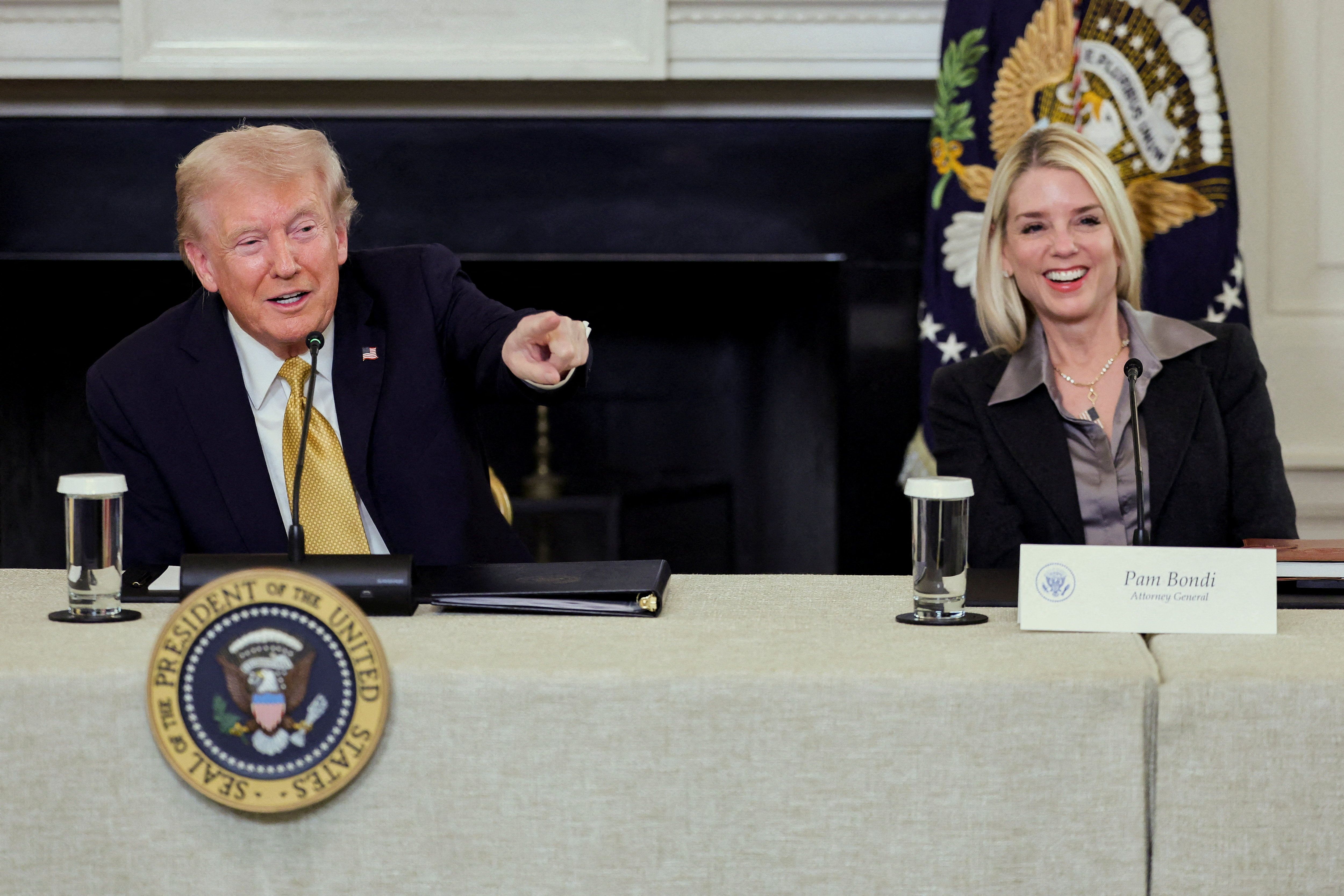 ترامپ در حال بررسی طرح‌ حمله به تاسیسات تولید کوکائین در ونزوئلا است