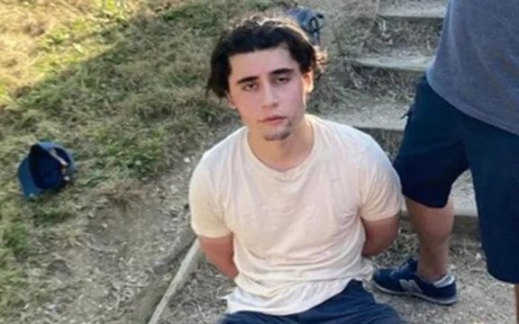 دانیل خلیفه پس از دستگیری