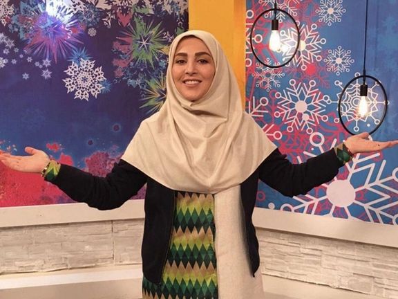 بازیگر حامی حکومت: مگر با در آوردن روسری چیزی درست میشود؟