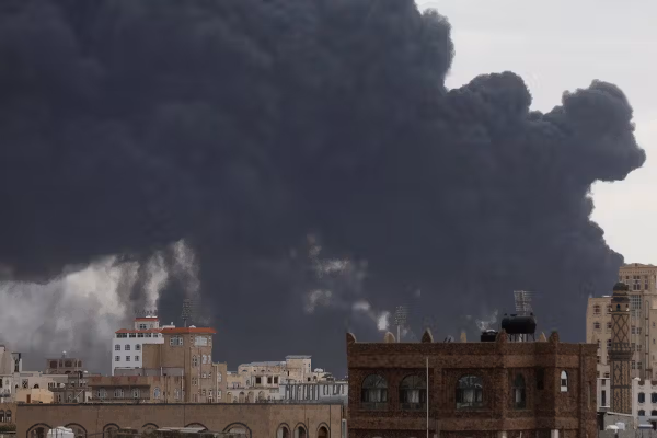 Israeli air strikes hit Sanaa airport, power plants