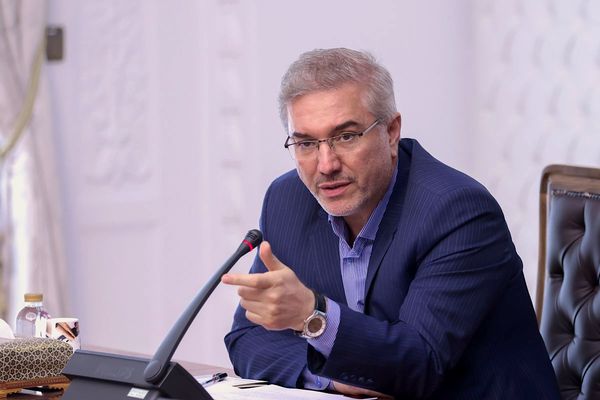 Budget Chief Dashes Hopes For Salary Rise Amid Inflation Crisis