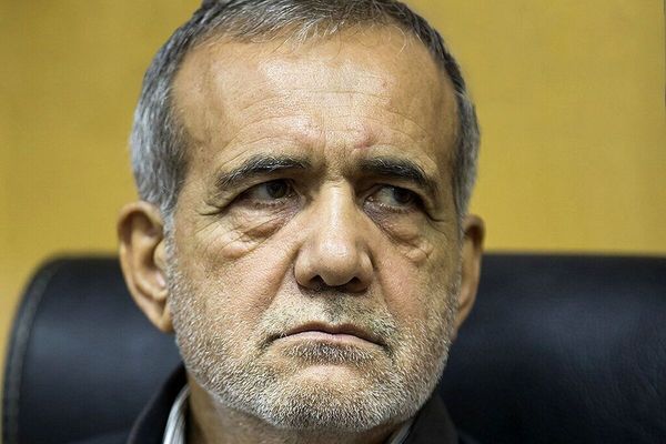 معترفا بالاستياء الشعبي العام..رئيس إيران معلقًا على تدهور الأوضاع:جزء من الغلاء ليس بيدنا