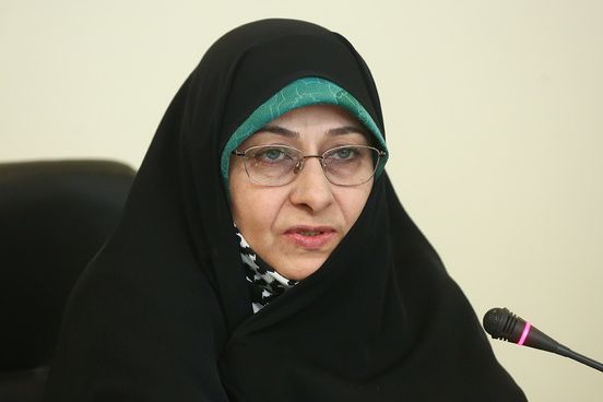 انسیه خزعلی، معاون رئیسی در امور زنان: مصرف سیگار در دختران نوجوان و جوان رو به افزایش است