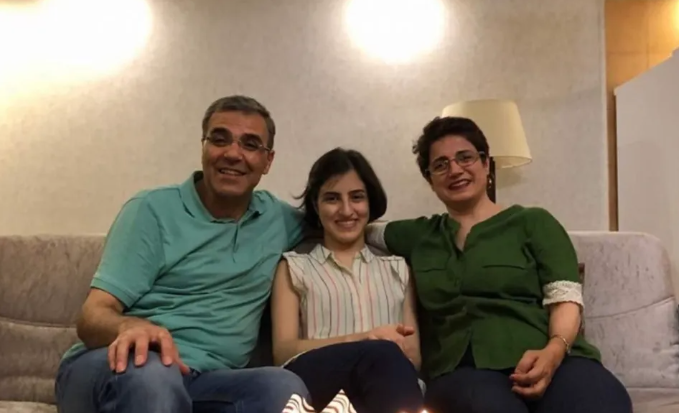 اعتراض زندانیان سیاسی به محرومیت رضا خندان از ملاقات با خانواده به بهانه حجاب اجباری