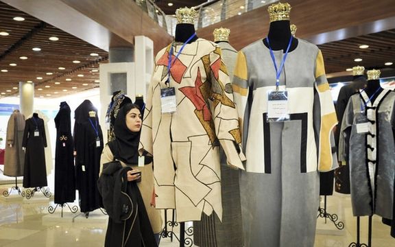 دبیر جشنواره مد و لباس فجر: استقبال از سرپوشها مانند روسری، کم و ضعیف بود