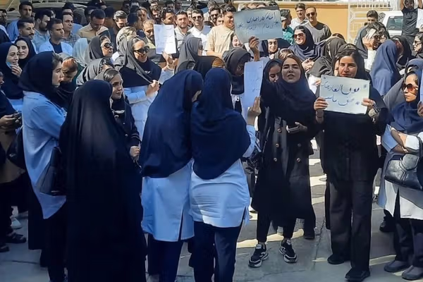 رییس سازمان نظام پرستاری: برخی مراکز خصوصی از پرستاران تعهد میگیرند که بچهدار نشوند