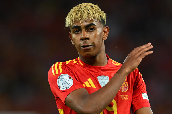 لامین یامال بهدلیل مصدومیت از اردوی تیم ملی اسپانیا کنار گذاشته شد