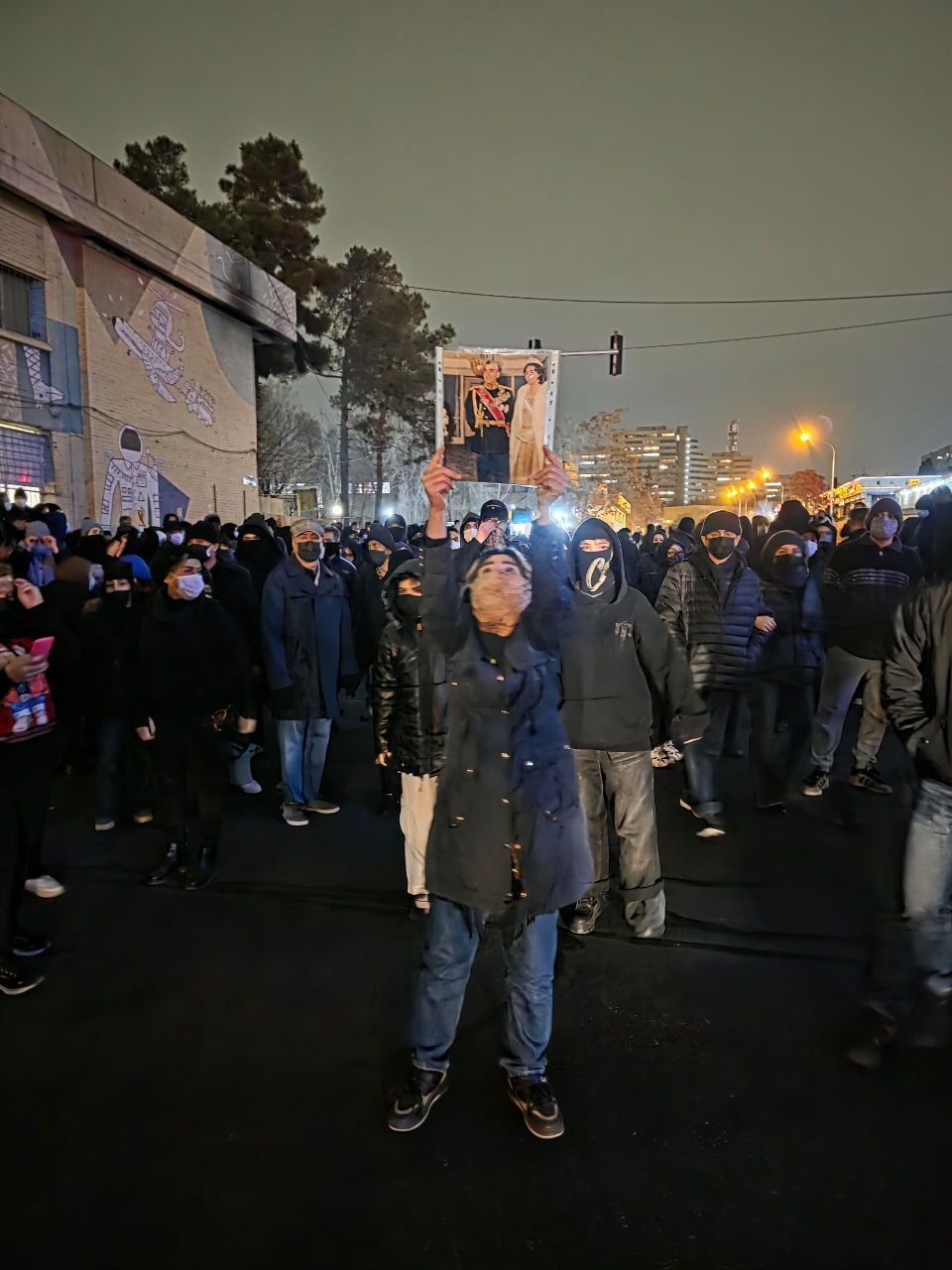 ترامپ: در حال بررسی گزینه‌های بسیار سخت علیه سرکوب معترضان ایران هستیم