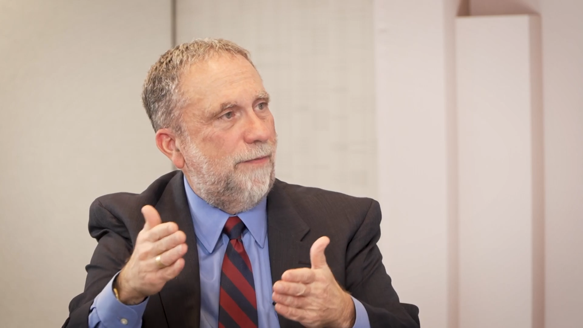 رابرت ستلاف، مدیر اجرایی موسسه واشینگتن