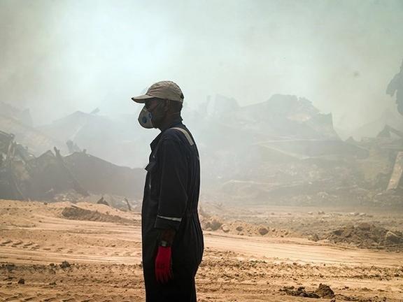 یک کارگر بندر رجایی به ایران اینترنشنال: بیش از ۳۰۰ نفر در انفجار کشته شدند