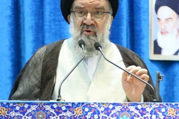 خطيب جمعة طهران: سنواصل التخصيب داخل إيران رغمًا عن أنوف الأعداء