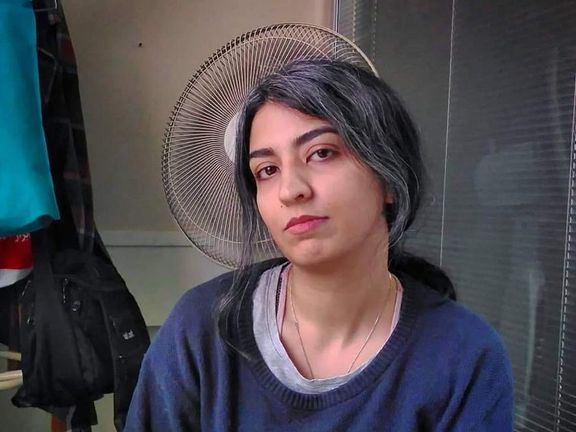 بیاطلاعی از وضعیت نگار استادآقا پس از بازداشت در مراسم خاکسپاری آرمیتا گراوند