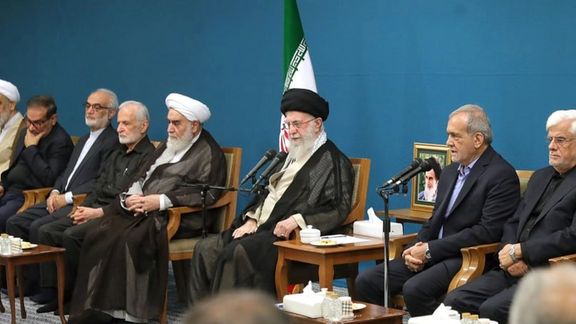 بعد ضجة إعلامية وهجوم على بزشكيان.. المرشد الإيراني يؤكد استشارته في اختيار أعضاء الحكومة