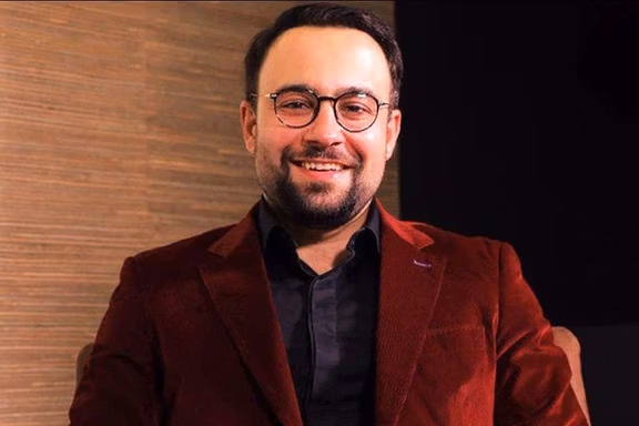 جلاییپور، فعال اصلاحطلب: حتی بسیاری از ناراضیان با ورود خامنهای بدون عصا دلشاد شدند