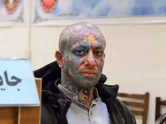 رسانه وابسته به سپاه پاسداران: تتلو پس از خودکشی در زندان، به بیمارستان منتقل شده است