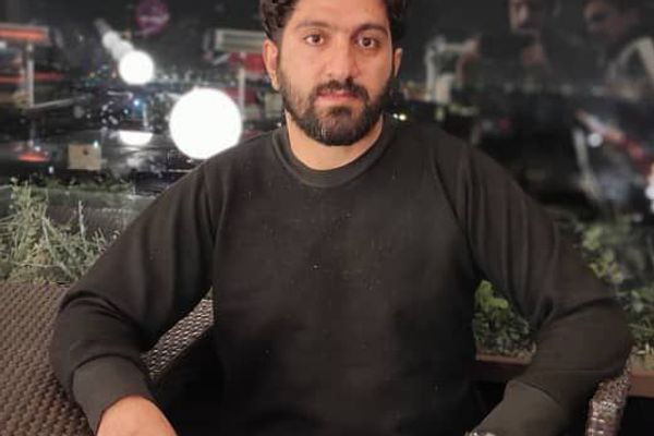 خاص لـ"إيران إنترناشيونال": السجين السياسي غلام رضا رسائي يتعرض للتعذيب الجسدي