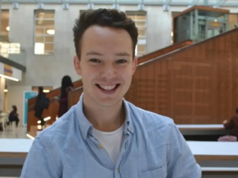 "العفو الدولية" تطالب إيران بالإفراج الفوري عن دبلوماسي سويدي بالاتحاد الأوروبي