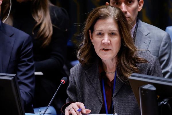 US urges Iran to make a deal or brace for more pressure