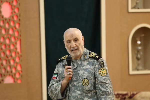 جانشین رییس مشاوران نظامی خامنهای: آمریکا در آینده جایگاهی در خلیج فارس نخواهد داشت