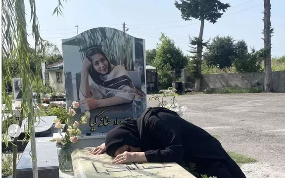 مادر حنانه کیا، معترض کشتهشده: نمک به زخممان میپاشید و بویی از انسانیت نبردهاید